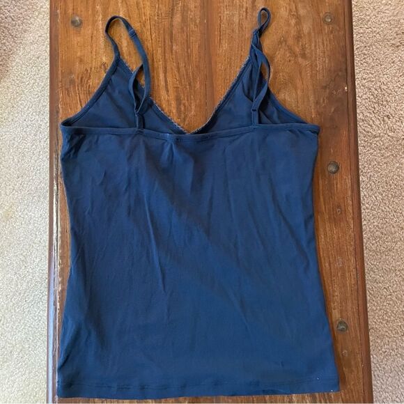 Oui Women’s Blue Tank Top/ Camisole V Neck Lace Sheer Back Size 6 - Picture 6 of 9